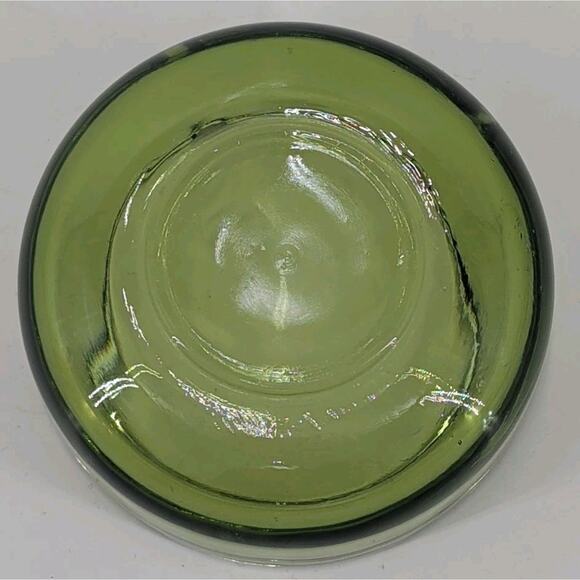 Vintage Mid Century Modern Green Glass Ashtray 3.75" Round 2 Slots - Picture 6 of 8